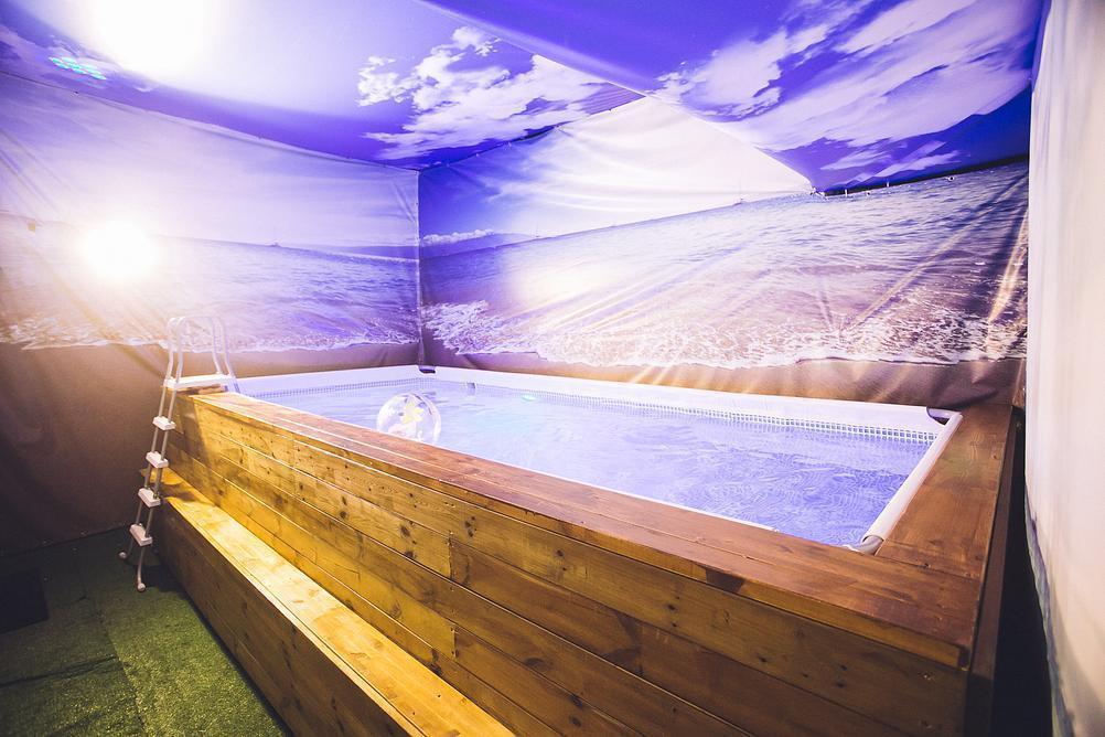 לופט סנטוריני - חבילת נופש למסיבת רווקות