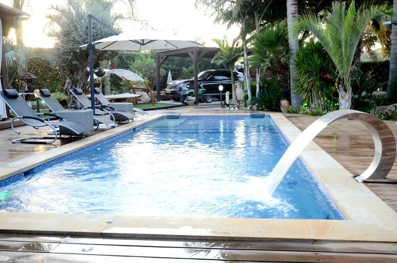 וילת שדה יצחק - בריכה פרטית כללי, סוויטות RS, וילה  בשדה יצחק וילות - Vila 4 U