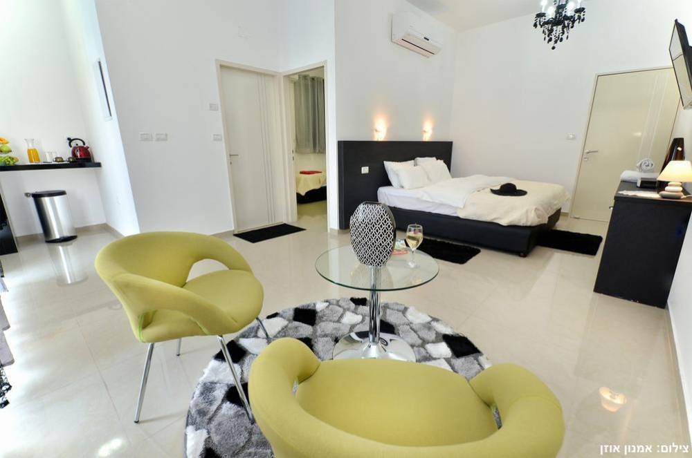 6900 מתחם פנימי, אחוזת כרמים, וילה  בכפר חנניה וילות - Vila 4 U