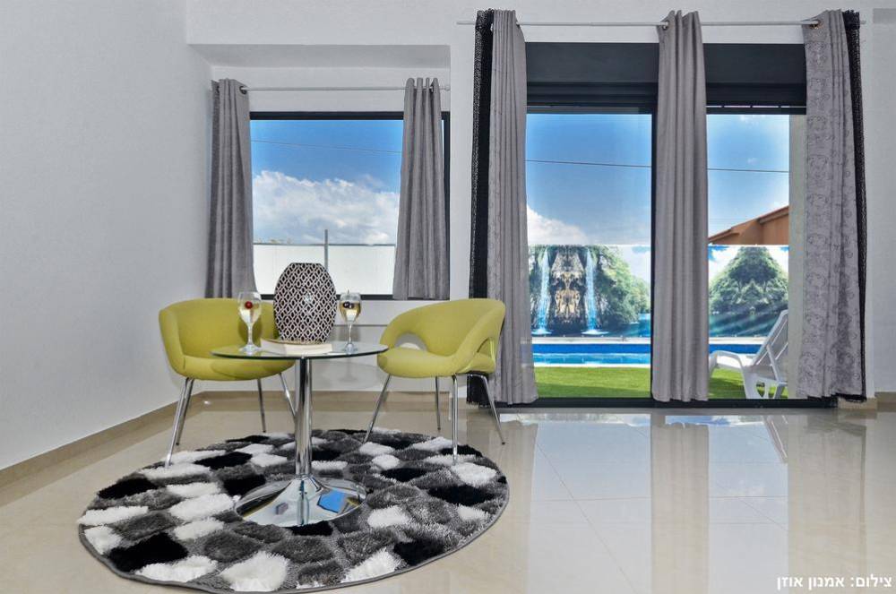 6901 מתחם פנימי, אחוזת כרמים, וילה  בכפר חנניה וילות - Vila 4 U