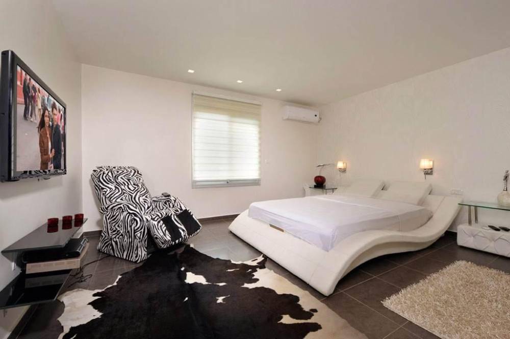 6957 מתחם פנימי, וילה קאזה מוזס, וילה  בעין יעקב וילות - Vila 4 U