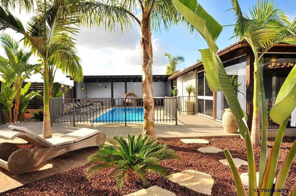6960 חצר ובריכה, וילה קאזה מוזס, וילה  בעין יעקב וילות - Vila 4 U
