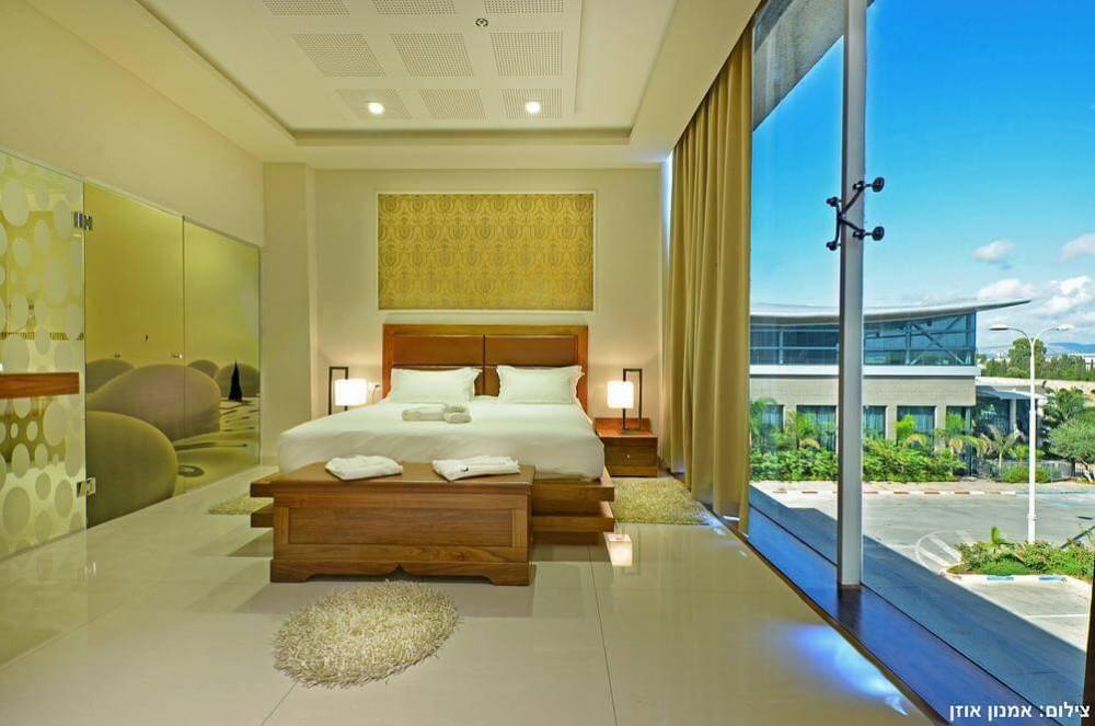 סנדרין בוטיק - סוויטה מפוארת סוויטות סנדרין בוטיק, סוויטות סנדרין בוטיק, וילה  בנהריה וילות - Vila 4 U