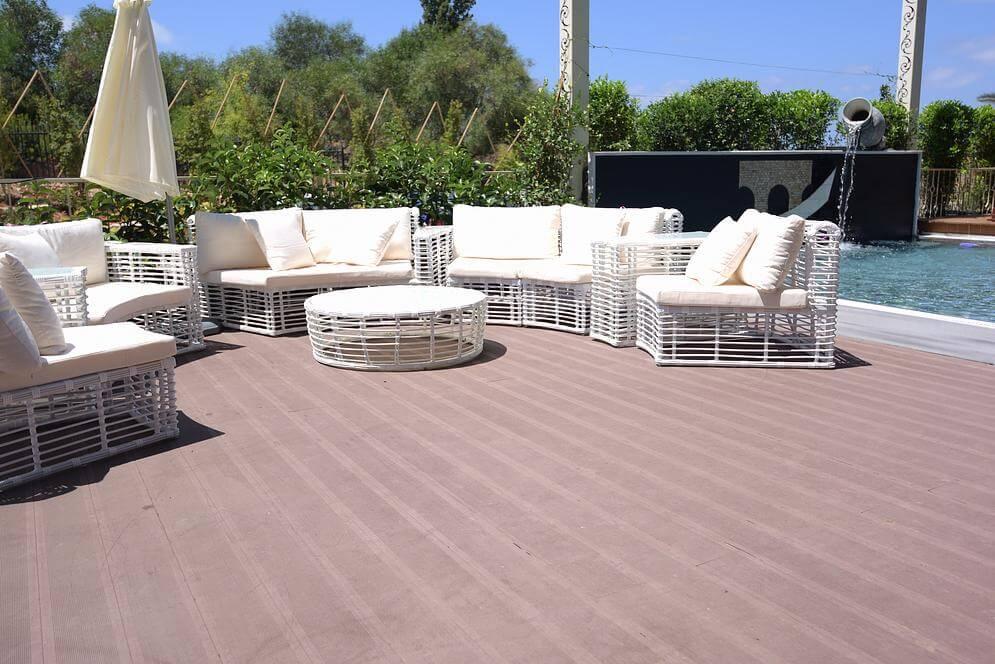 סנדרין בוטיק - פינות ישיבה בחצר סוויטות סנדרין בוטיק, סוויטות סנדרין בוטיק, וילה  בנהריה וילות - Vila 4 U