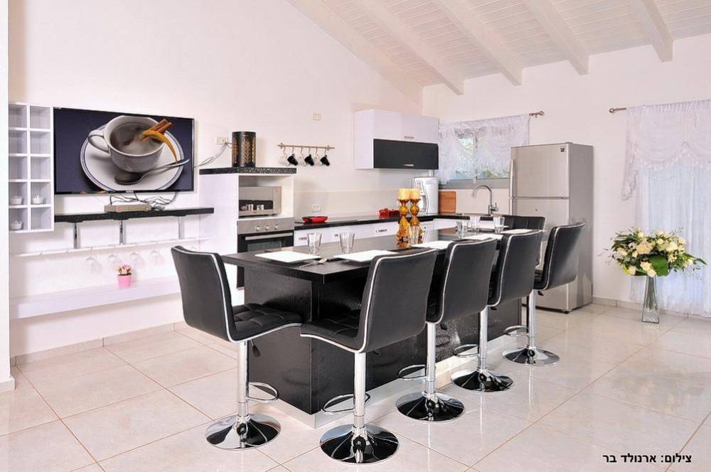 8764 מתחם פנימי, אחוזת אדל, וילה  בעבדון וילות - Vila 4 U