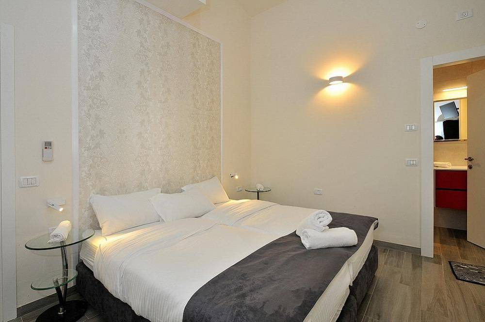 8871 גלריה כללית, וילת בוטיק מהדרין, וילה  באור הגנוז וילות - Vila 4 U