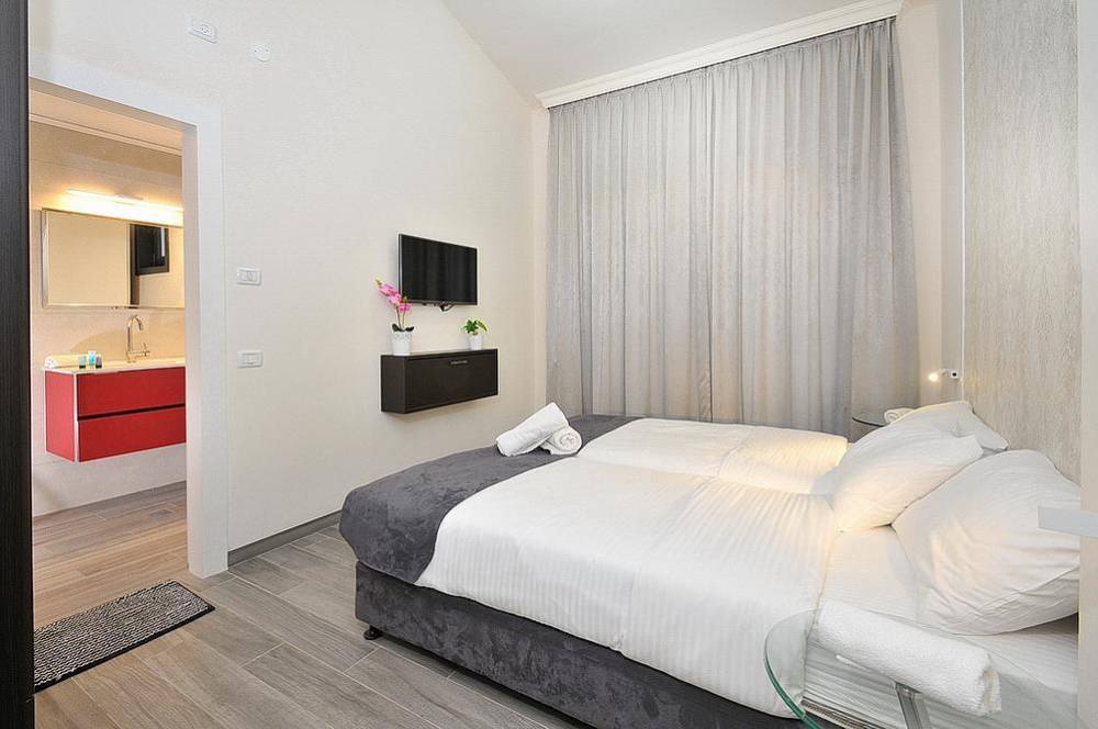 8873 גלריה כללית, וילת בוטיק מהדרין, וילה  באור הגנוז וילות - Vila 4 U