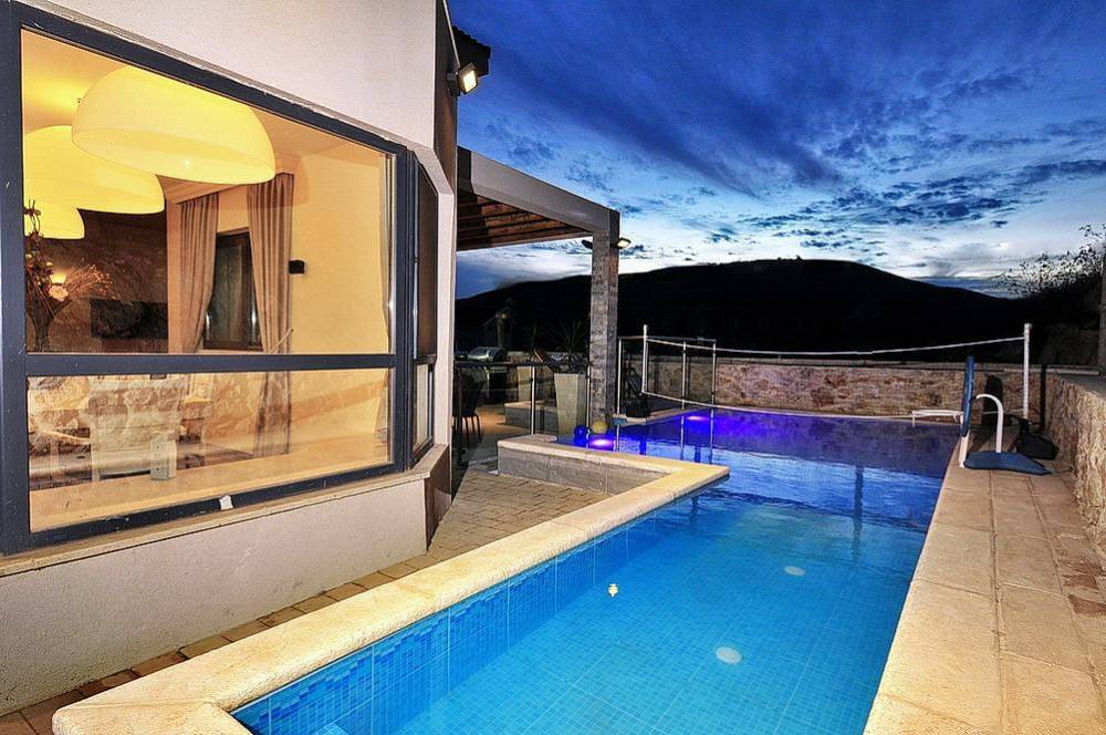 8887 גלריה כללית, וילת בוטיק מהדרין, וילה  באור הגנוז וילות - Vila 4 U