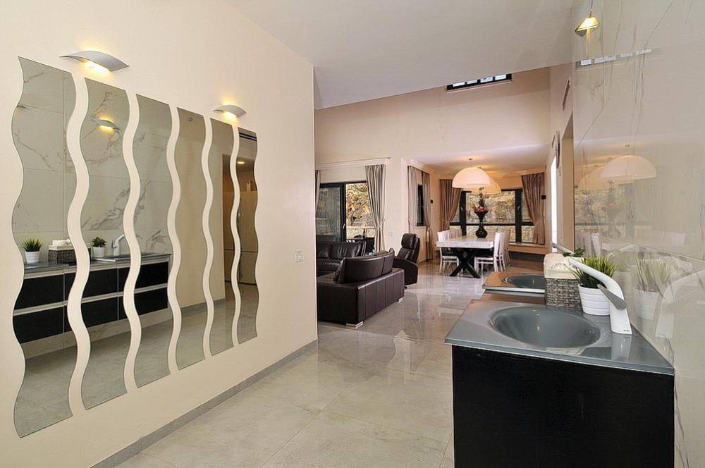 8889 פנים הוילה, וילת בוטיק מהדרין, וילה  באור הגנוז וילות - Vila 4 U