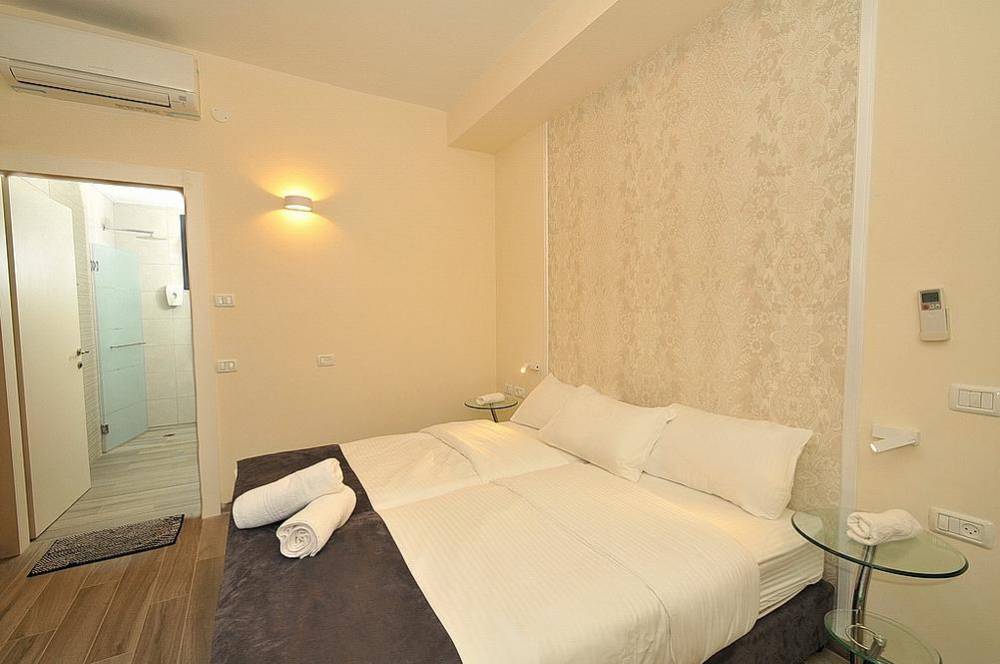 8892 פנים הוילה, וילת בוטיק מהדרין, וילה  באור הגנוז וילות - Vila 4 U