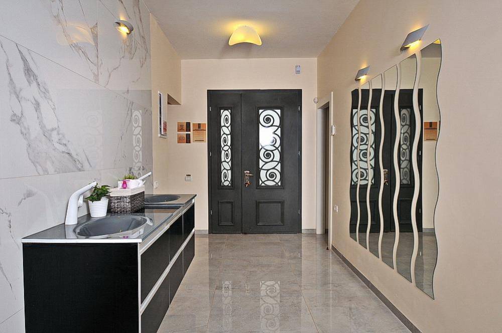 8905 פנים הוילה, וילת בוטיק מהדרין, וילה  באור הגנוז וילות - Vila 4 U