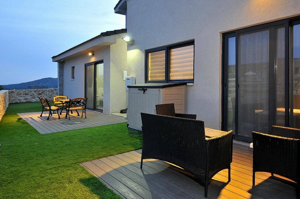 8912 מתחם חיצוני, וילת בוטיק מהדרין, וילה  באור הגנוז וילות - Vila 4 U