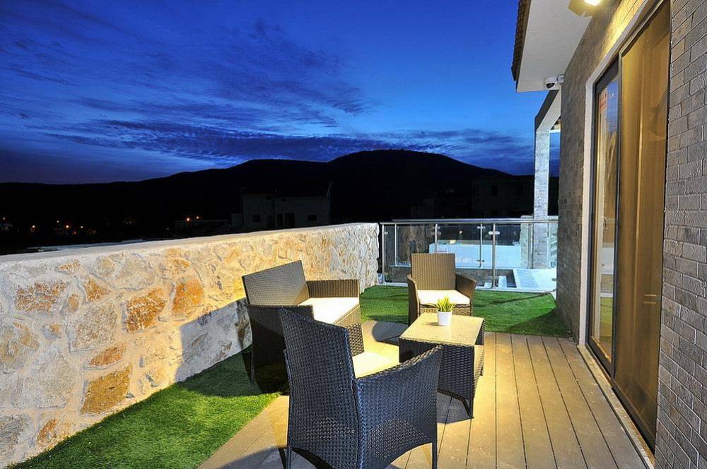 8920 מתחם חיצוני, וילת בוטיק מהדרין, וילה  באור הגנוז וילות - Vila 4 U