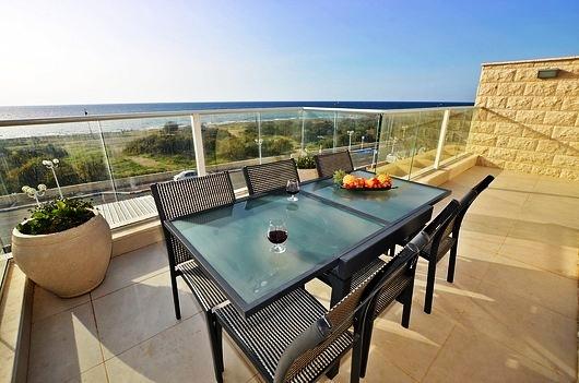 9406 מתחם חיצוני, וילה על החוף, וילה  בנהריה וילות - Vila 4 U