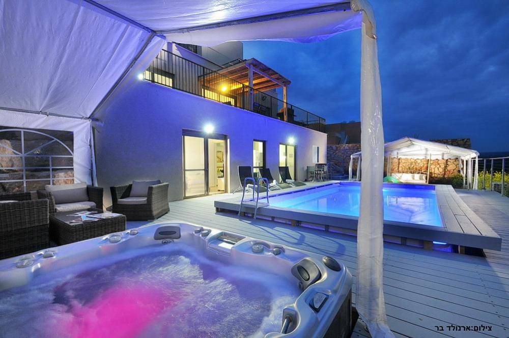 9684 מתחם חיצוני ובריכה, וילה טרסה, וילה  בכפר שמאי וילות - Vila 4 U