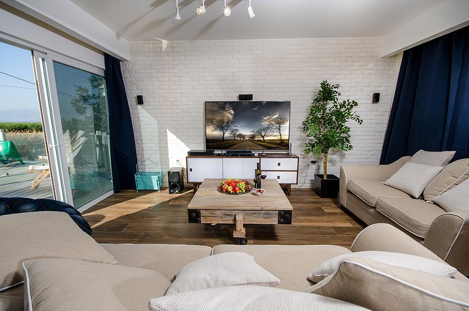 10778 מתחם פנימי, וילה בייליס, וילה  ביסוד המעלה וילות - Vila 4 U