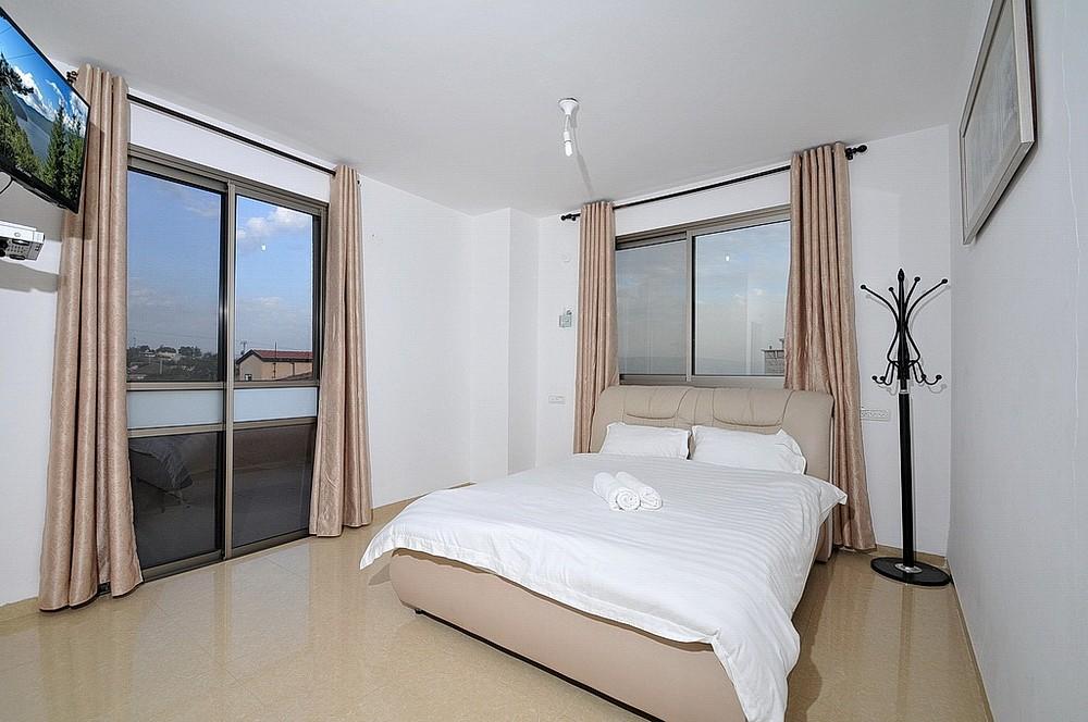 12422 אחוזת הכתר, אחוזת הכתר, וילה  במגדל וילות - Vila 4 U