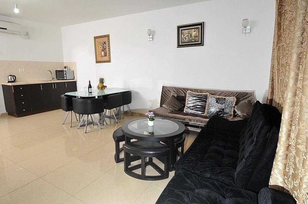 12441 סוויטות משפחתיות, אחוזת הכתר, וילה  במגדל וילות - Vila 4 U