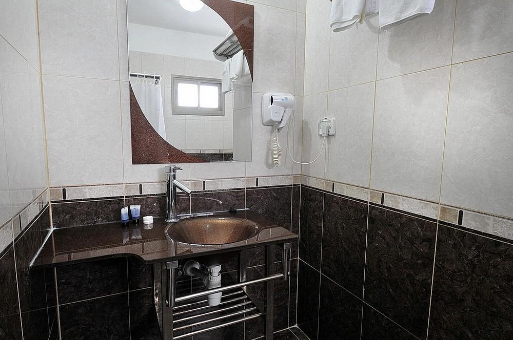 12452 סוויטות משפחתיות, אחוזת הכתר, וילה  במגדל וילות - Vila 4 U