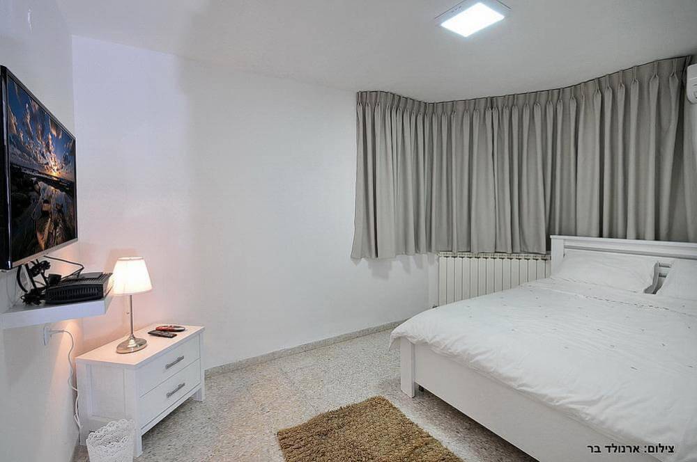 13500 פנים הוילה, וילה אלרום, וילה  בנוף כנרת וילות - Vila 4 U