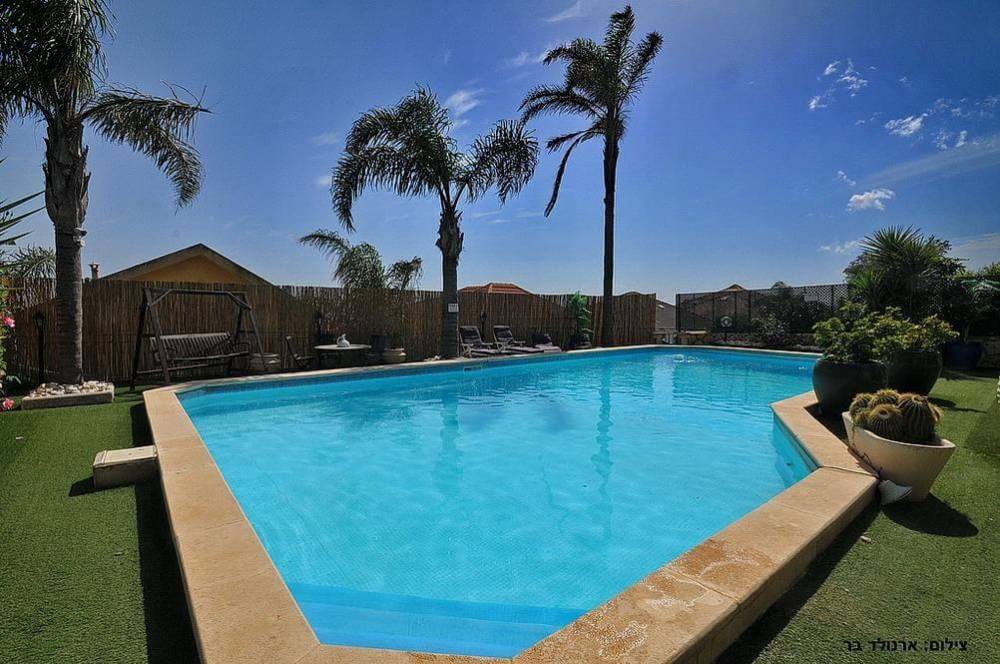 13511 מתחם חיצוני, וילה אלרום, וילה  בנוף כנרת וילות - Vila 4 U