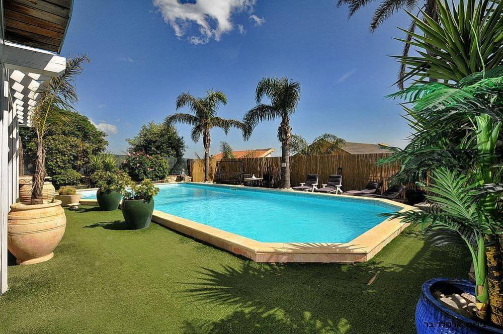 13512 מתחם חיצוני, וילה אלרום, וילה  בנוף כנרת וילות - Vila 4 U