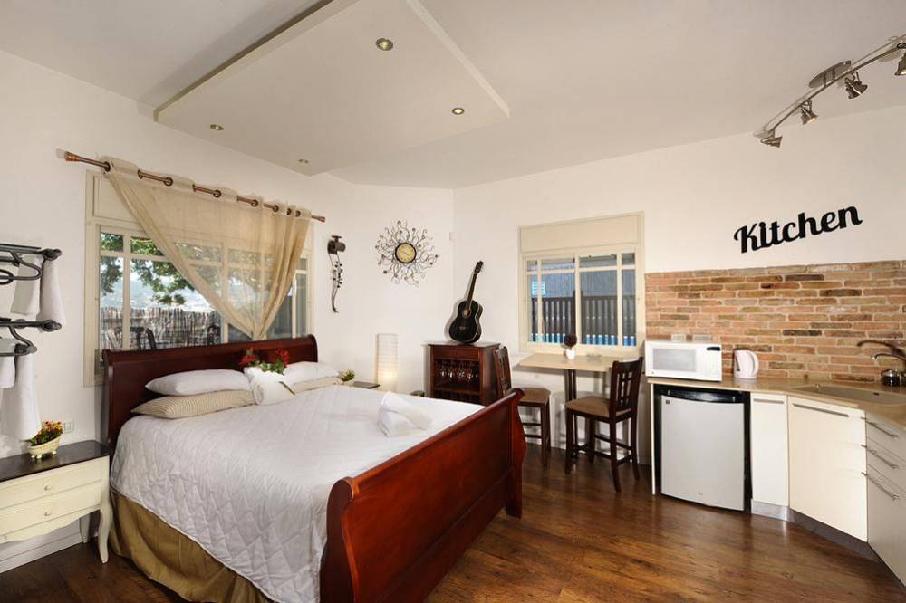 16207 סוויטות, וילה פירנצה בוטיק, וילה  בחוסן וילות - Vila 4 U