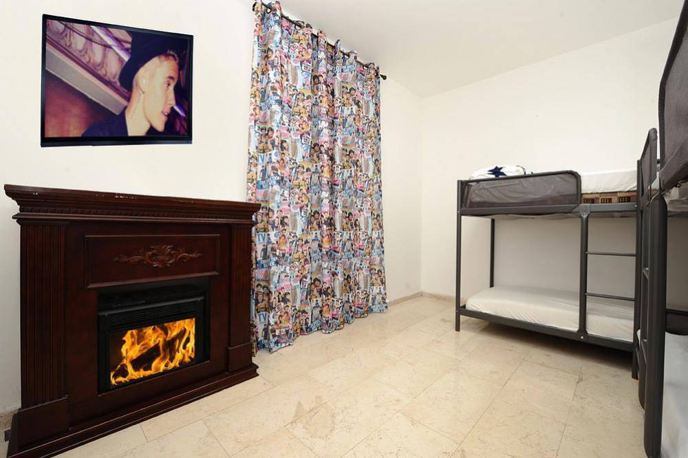 16208 סוויטות, וילה פירנצה בוטיק, וילה  בחוסן וילות - Vila 4 U