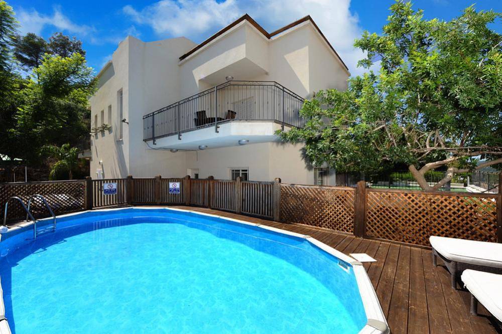 16211 מתחם חיצוני, וילה פירנצה בוטיק, וילה  בחוסן וילות - Vila 4 U