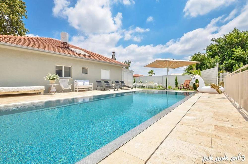 16585 חלום על המים, חלום על המים, וילה  בעמק חפר וילות - Vila 4 U