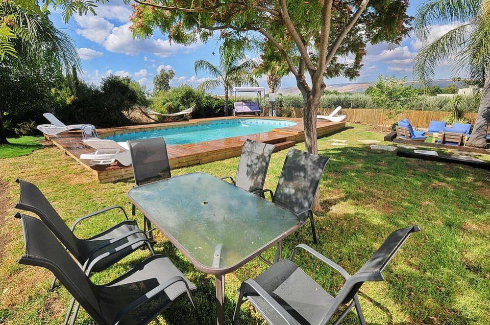 16864 וילה קלמה במושבה, וילה קלמה במושבה, וילה  ביסוד המעלה וילות - Vila 4 U