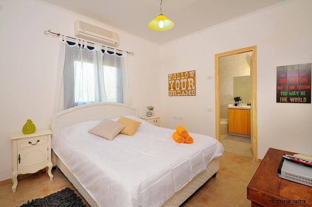 16867 וילה קלמה במושבה, וילה קלמה במושבה, וילה  ביסוד המעלה וילות - Vila 4 U