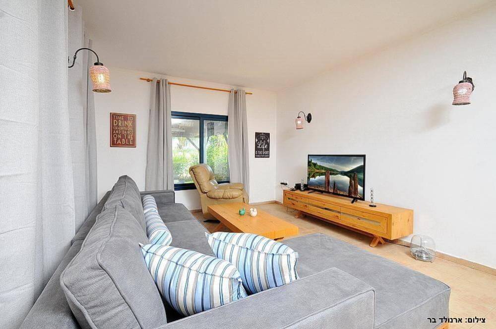 16869 וילה קלמה במושבה, וילה קלמה במושבה, וילה  ביסוד המעלה וילות - Vila 4 U