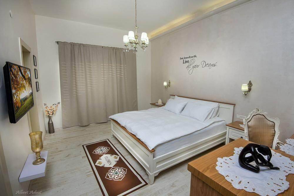 16926 פנים הוילה, וילה פלורין, וילה  במנות וילות - Vila 4 U