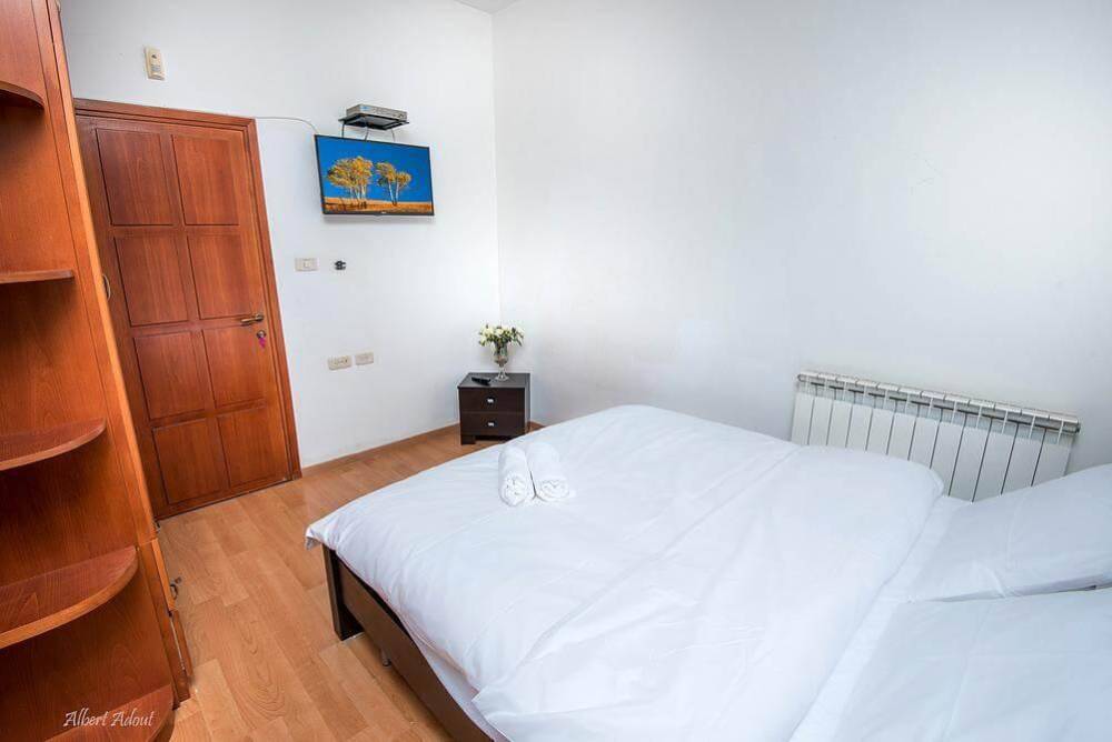 18067 הוילה, אצולת אירופה - שערי צפת, וילה  בצפת וילות - Vila 4 U