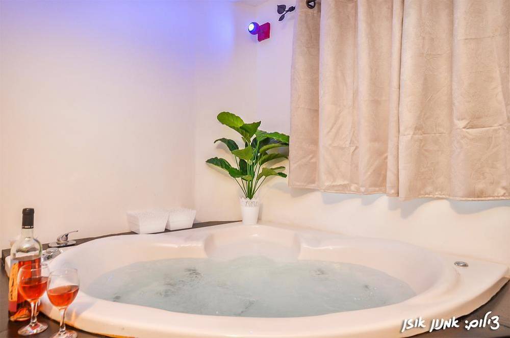 18380 פנים הוילה, אחוזת מור, וילה  באליפלט וילות - Vila 4 U