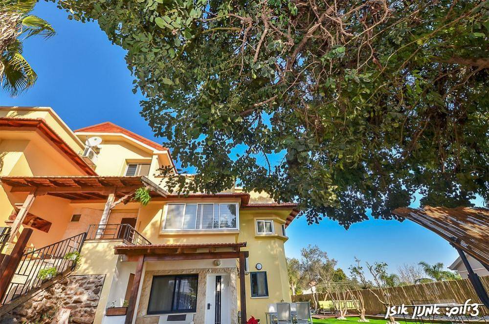 18411 מתחם חיצוני, אחוזת מור, וילה  באליפלט וילות - Vila 4 U