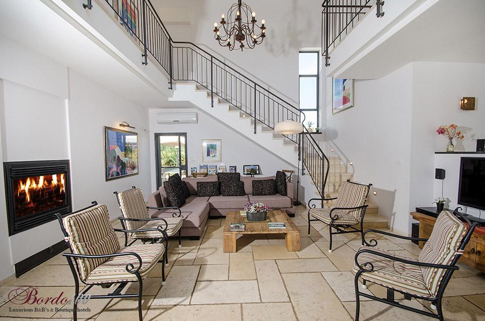 18468 פנים הוילה, הבית במושבה, וילה  במגדל וילות - Vila 4 U