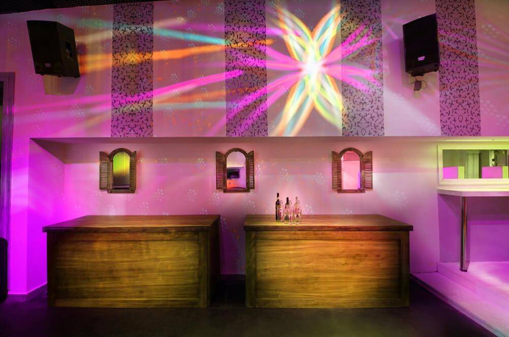 20413 מועדון אמור, מועדון אמור, וילה  בתל אביב וילות - Vila 4 U