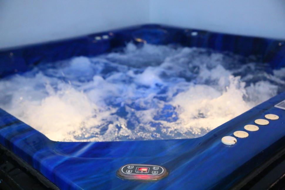 20567 לופט בלאק אנד וויט, בלאק אנד וויט  - BLACK & WHITE, וילה  בבת ים וילות - Vila 4 U