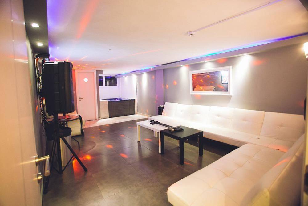 21992 קורלאונה, לופט סנטוריני, וילה  בבת ים וילות - Vila 4 U