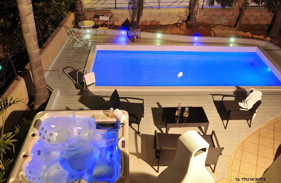 22963 מתחם חיצוני, וילה דונטלה, וילה  בראש פינה וילות - Vila 4 U