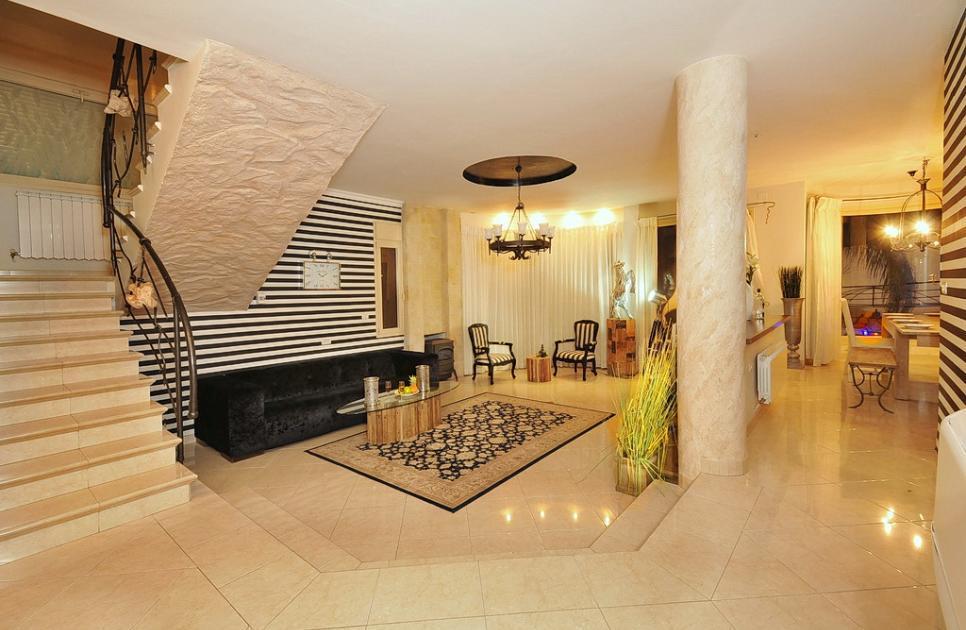 22968 מתחם פנימי, וילה דונטלה, וילה  בראש פינה וילות - Vila 4 U