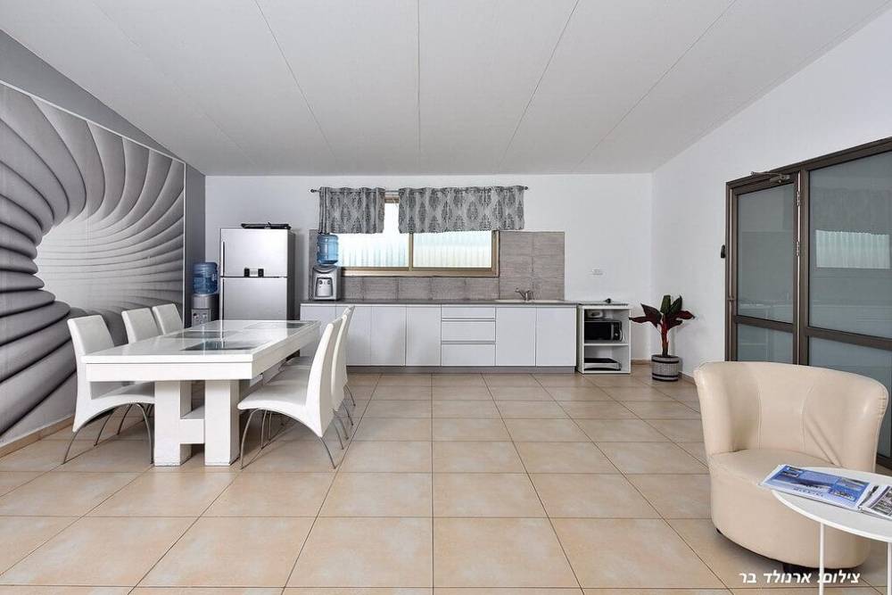 25549 וילה יאניס, וילה יאניס, וילה  בעבדון וילות - Vila 4 U