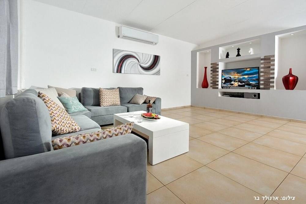 25550 וילה יאניס, וילה יאניס, וילה  בעבדון וילות - Vila 4 U