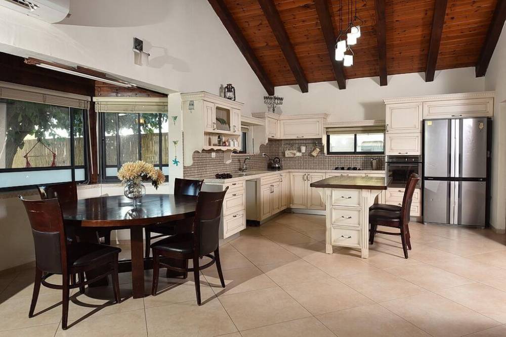 28075 פנים הוילה, הוילה בכרמים, וילה  בעלמה וילות - Vila 4 U