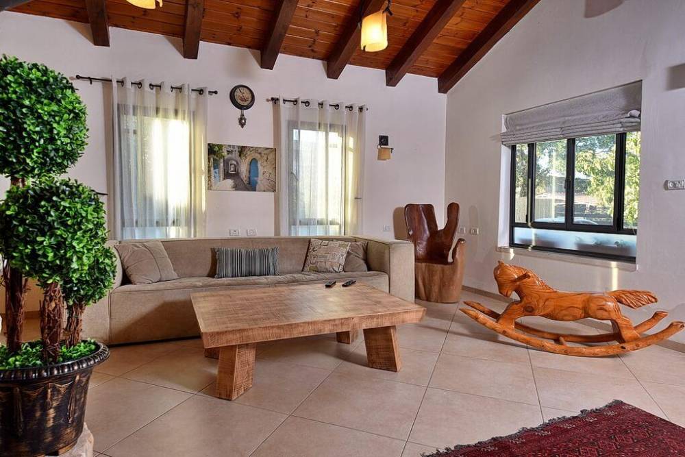 28079 פנים הוילה, הוילה בכרמים, וילה  בעלמה וילות - Vila 4 U