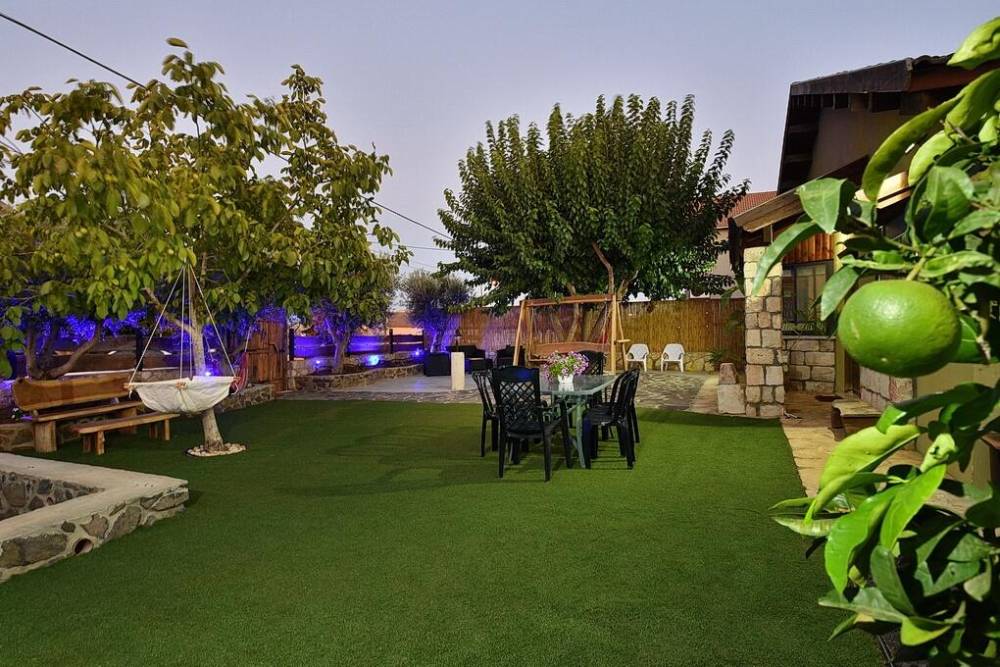 28090 מתחם חיצוני, הוילה בכרמים, וילה  בעלמה וילות - Vila 4 U