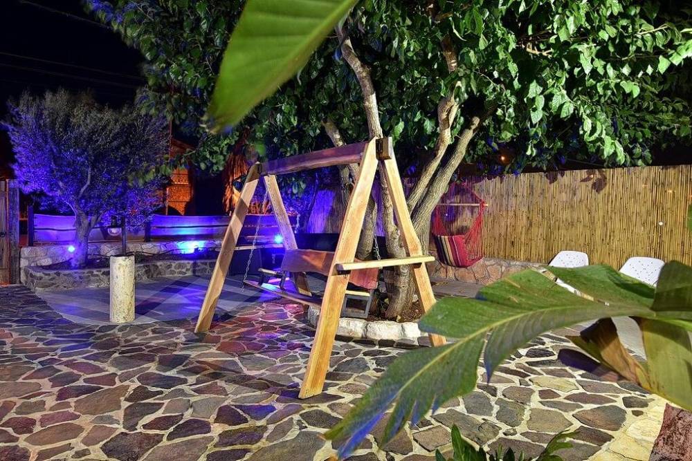 28092 מתחם חיצוני, הוילה בכרמים, וילה  בעלמה וילות - Vila 4 U