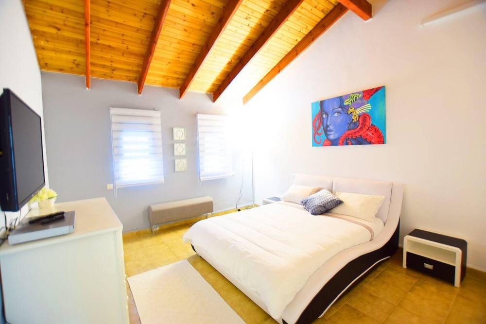 32862 פנים הוילה והחדרים, לוילה בגליל, וילה  בחוסן וילות - Vila 4 U